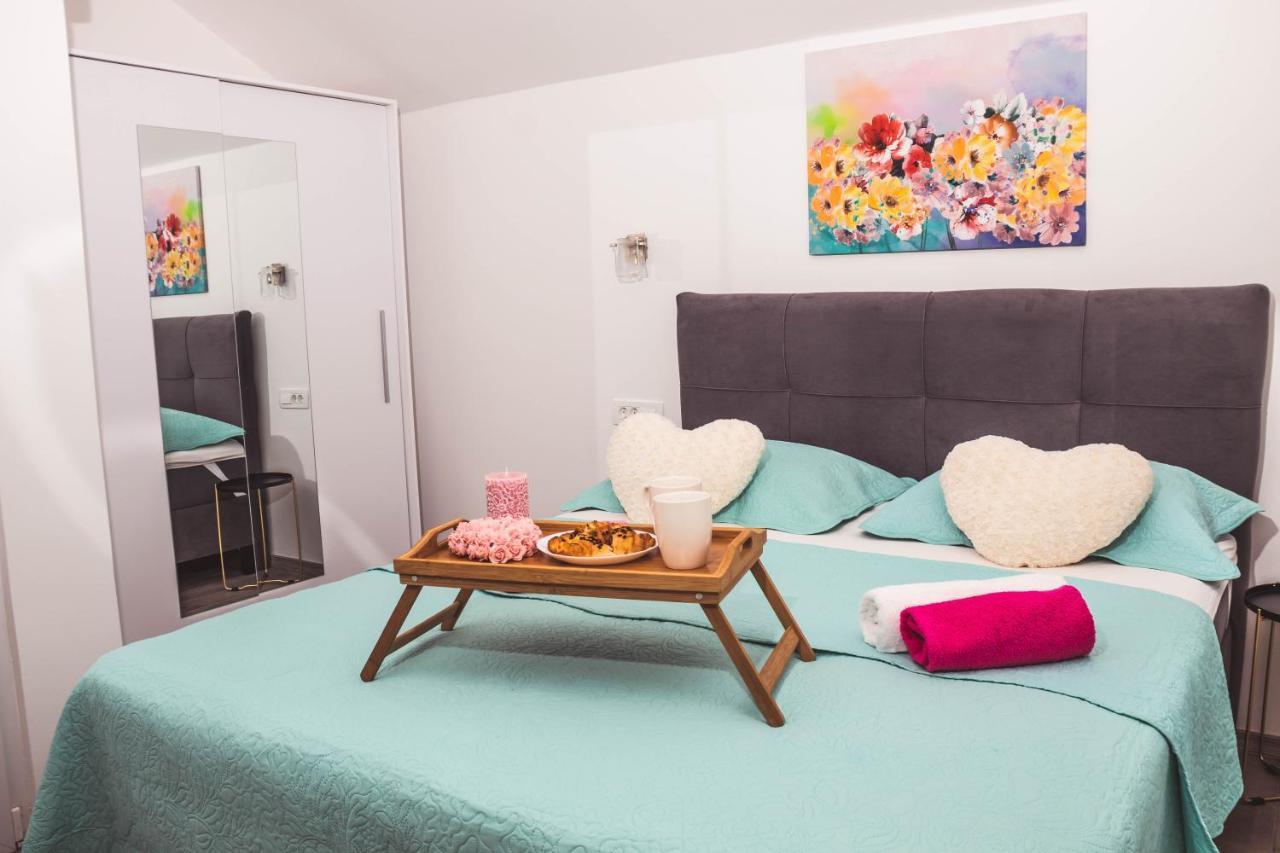 Apartmani Vuckovic Vodice Kültér fotó
