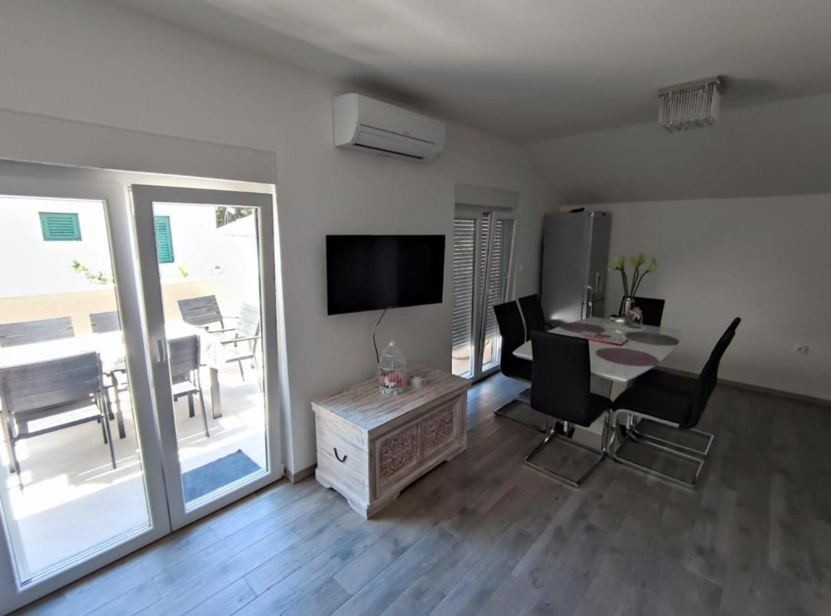 Apartmani Vuckovic Vodice Kültér fotó